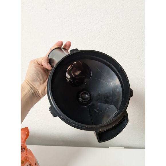 Yonanas Frozen Treat Maker Black Outer Chute Replacement Part Model IC0988BK13 - Picture 7 of 8